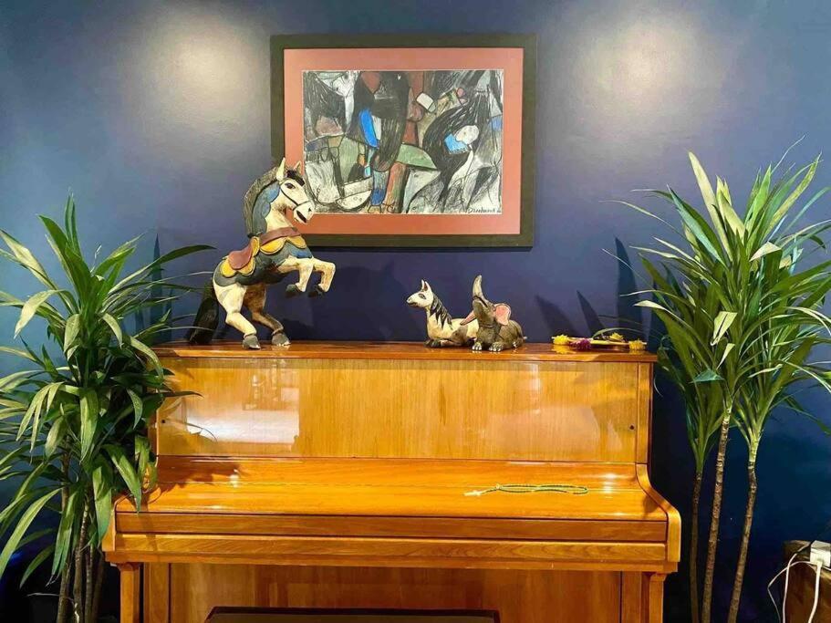Luxurious Mid Century Modern Folk Art Home Mexico City Exteriör bild