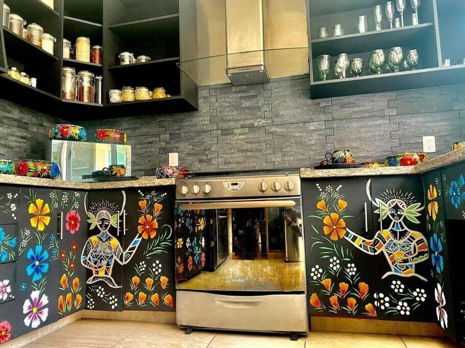 Luxurious Mid Century Modern Folk Art Home Mexico City Exteriör bild