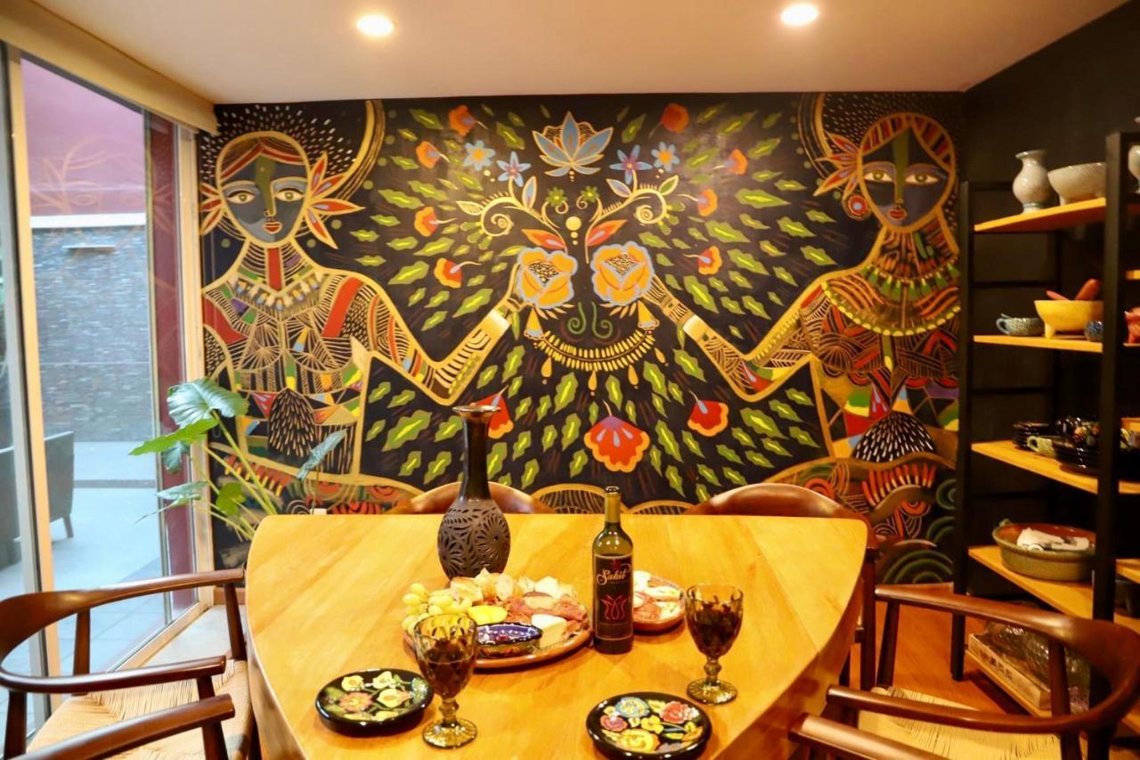 Luxurious Mid Century Modern Folk Art Home Mexico City Exteriör bild
